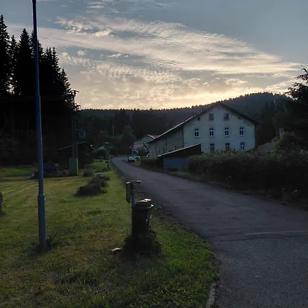 Izy Lägenhet